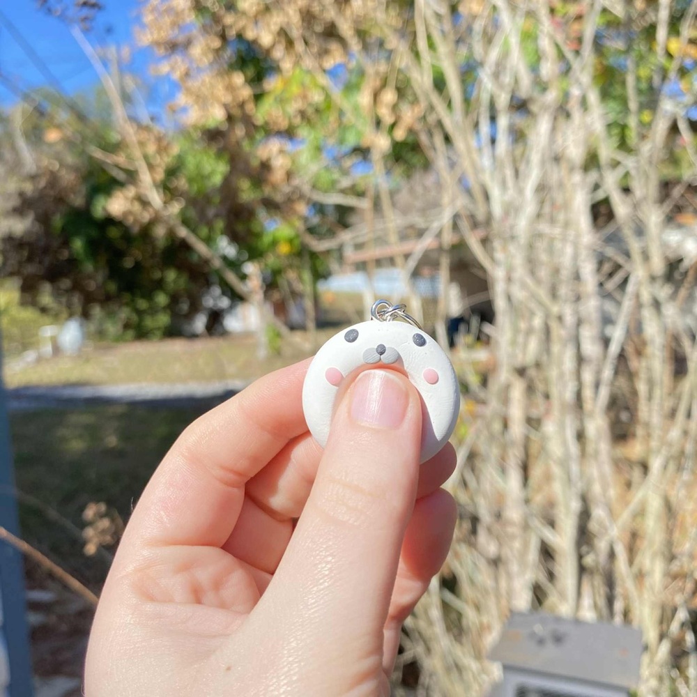 Seal WorryStone Keychain Matte - Picture 4 of 8